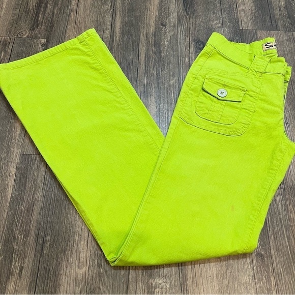 Women’s Bright Green Relax Fit Bell Bottoms Pants With Back Pockets Size EUR 42 - Picture 1 of 12